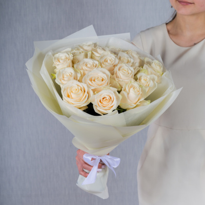 Букет из 19 кремовых роз Эквадор 40 см 36204-Крем Букет из 19 кремовых роз Эквадор 40 см 36204-Крем