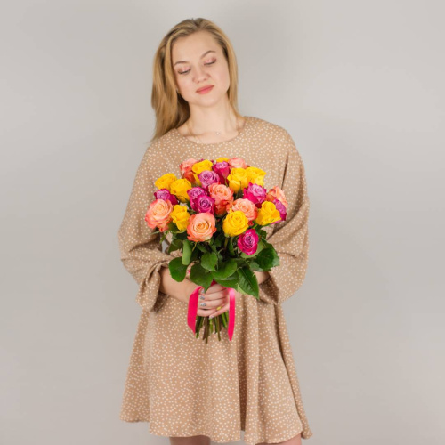 Букет из 25 эквадорских роз 40 см Яркий микс арт. 7310