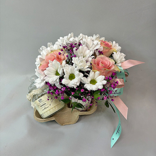 Сет "Ягодный раф" с цветочным стаканчиком и аромасвечой в банке арт. 70399