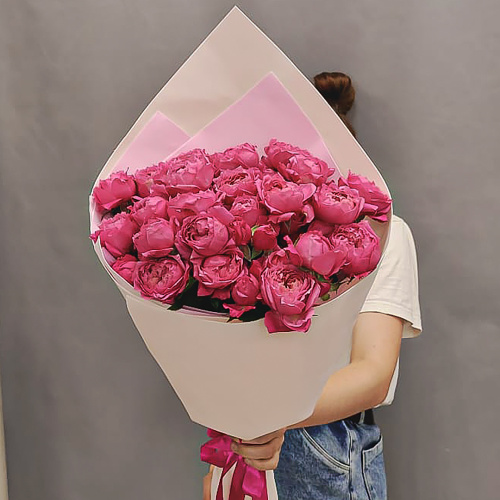 Букет из кустовых ярких пионовидных роз арт. 46108